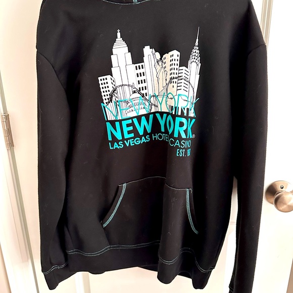 Gently Usee New York New York Vegas Sweatshirt - Picture 2 of 4